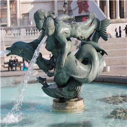 廣場(chǎng)銅噴泉