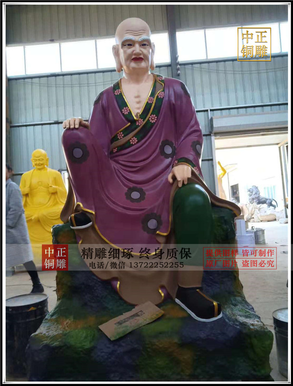 寺院十八羅漢雕塑