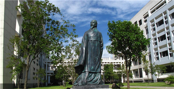 廣場范蠡雕塑.jpg 廣場范蠡雕塑.jpg