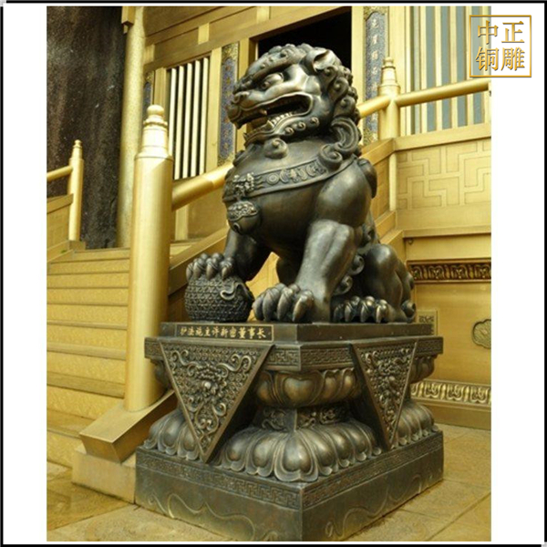 兩米高銅獅子.jpg 兩米高銅獅子.jpg