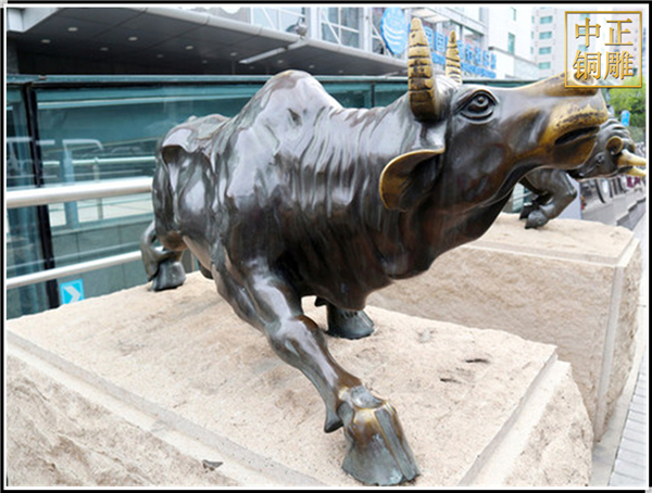 銅牛雕塑價(jià)格