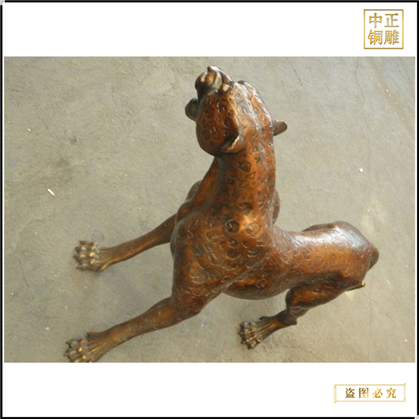 純銅仿古金錢(qián)豹雕塑價(jià)格