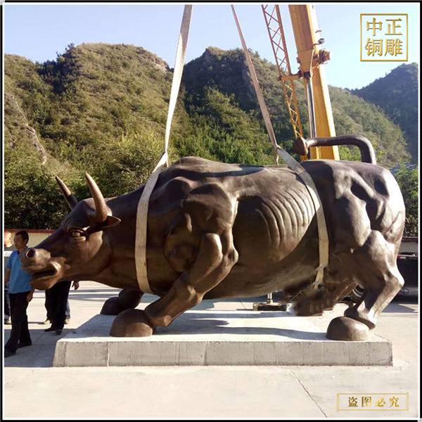 大號(hào)商業(yè)街步行街銅牛雕塑.jpg 大號(hào)商業(yè)街步行街銅牛雕塑.jpg