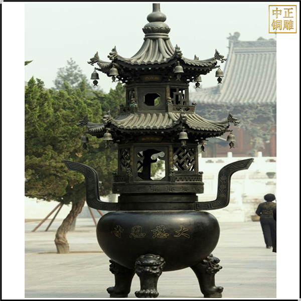 寺廟圓形四柱鑄銅香爐.jpg 寺廟圓形四柱鑄銅香爐.jpg